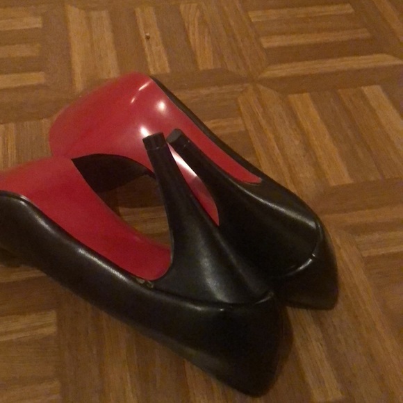Unlisted black heels size 8 1/2 - Picture 11 of 11